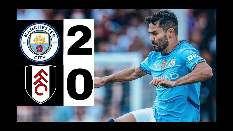 Cầu thủ Man City với nụ cười rạng rỡ sau khi ghi bàn vào lưới Fulham